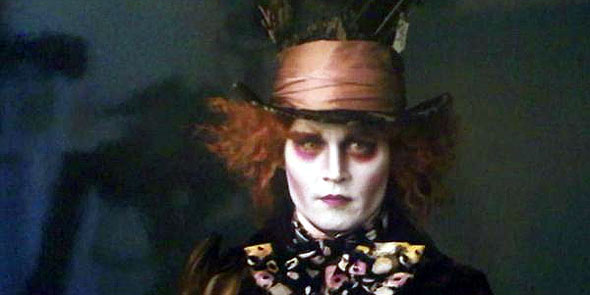 Johnny Depp como “el sombrerero loco”: en la línea Tim Burton