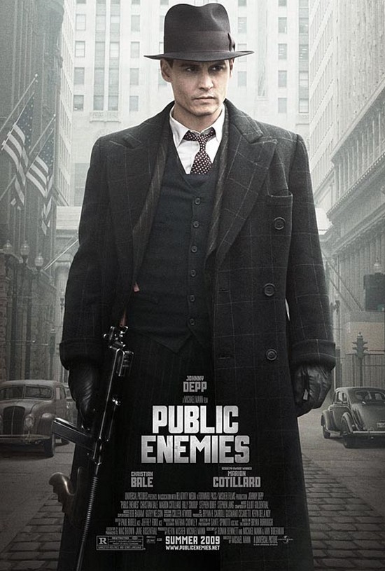 Poster (con protagonismo absoluto de Johnny Depp) de “Public Enemies”