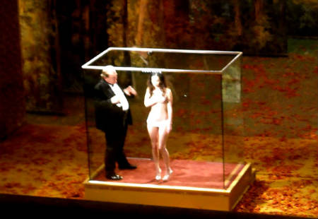 Megan Fox en topless durante el rodaje de Passion Play